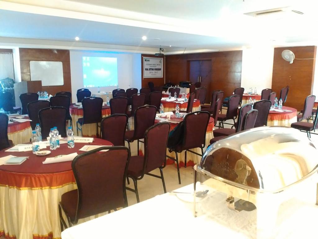 Hotel Milestonnez Sriperumbudur Dış mekan fotoğraf